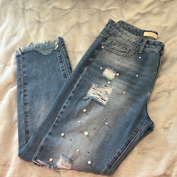 Cropped Redial Jeans for Moda Size 38 with Pearl & Pewter Embellishments - Picture 2 of 10